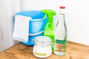Orenda Home Garden_How to Clean with Baking Soda and Vinegar