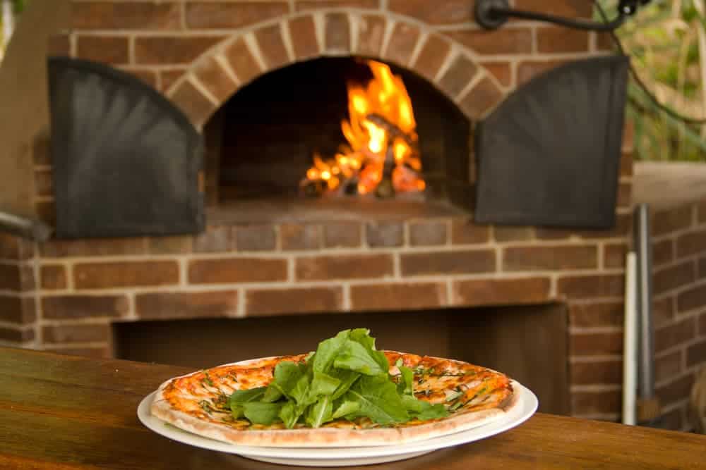 Orenda Home Garden_Steps to Build Your Outdoor Brick Pizza Oven