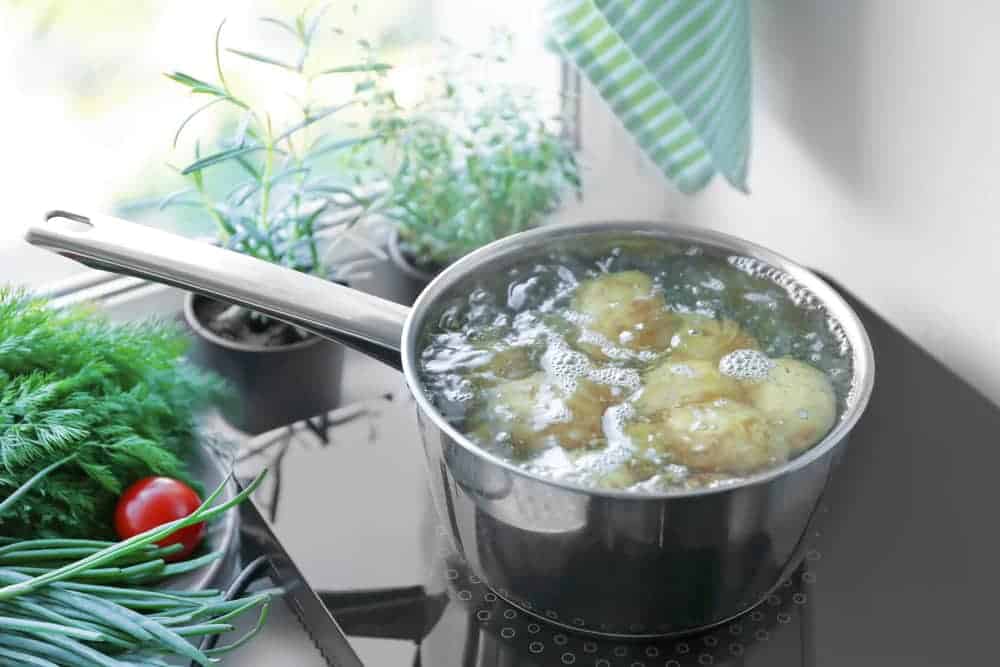 Orenda Home Garden_Uses of Potatoes and the Starchy Water